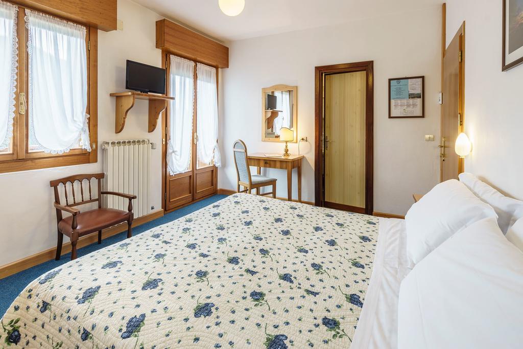 סאן ויטו די קדורה Hotel Roma חדר תמונה