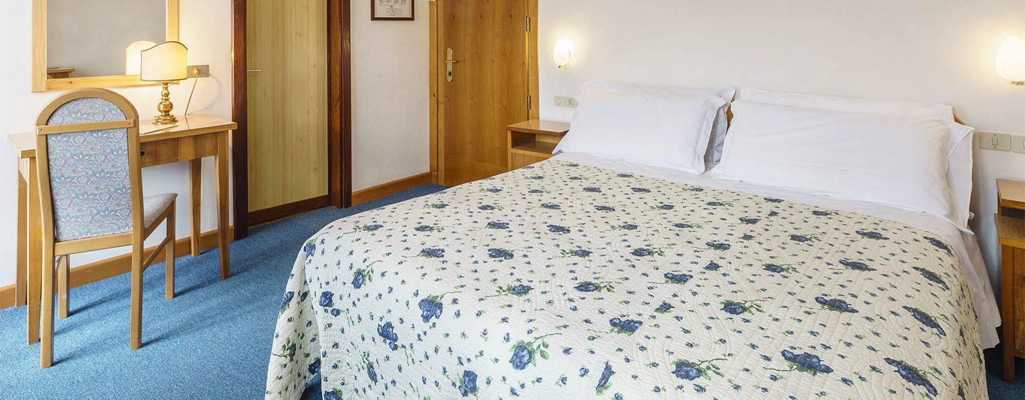 סאן ויטו די קדורה Hotel Roma מראה חיצוני תמונה